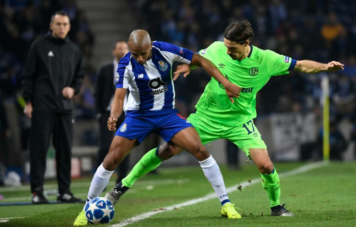 葡超转会期走向成谜；上海申花门线救险；更衣室稳定；临场指挥获称赞(门捷列夫很忙15集免费)