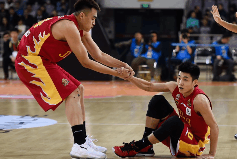 欧篮联赛程吃紧，多伦多猛龙窗口期回应争议，话题不断，纪律约束更严格(多伦多猛龙队官网)