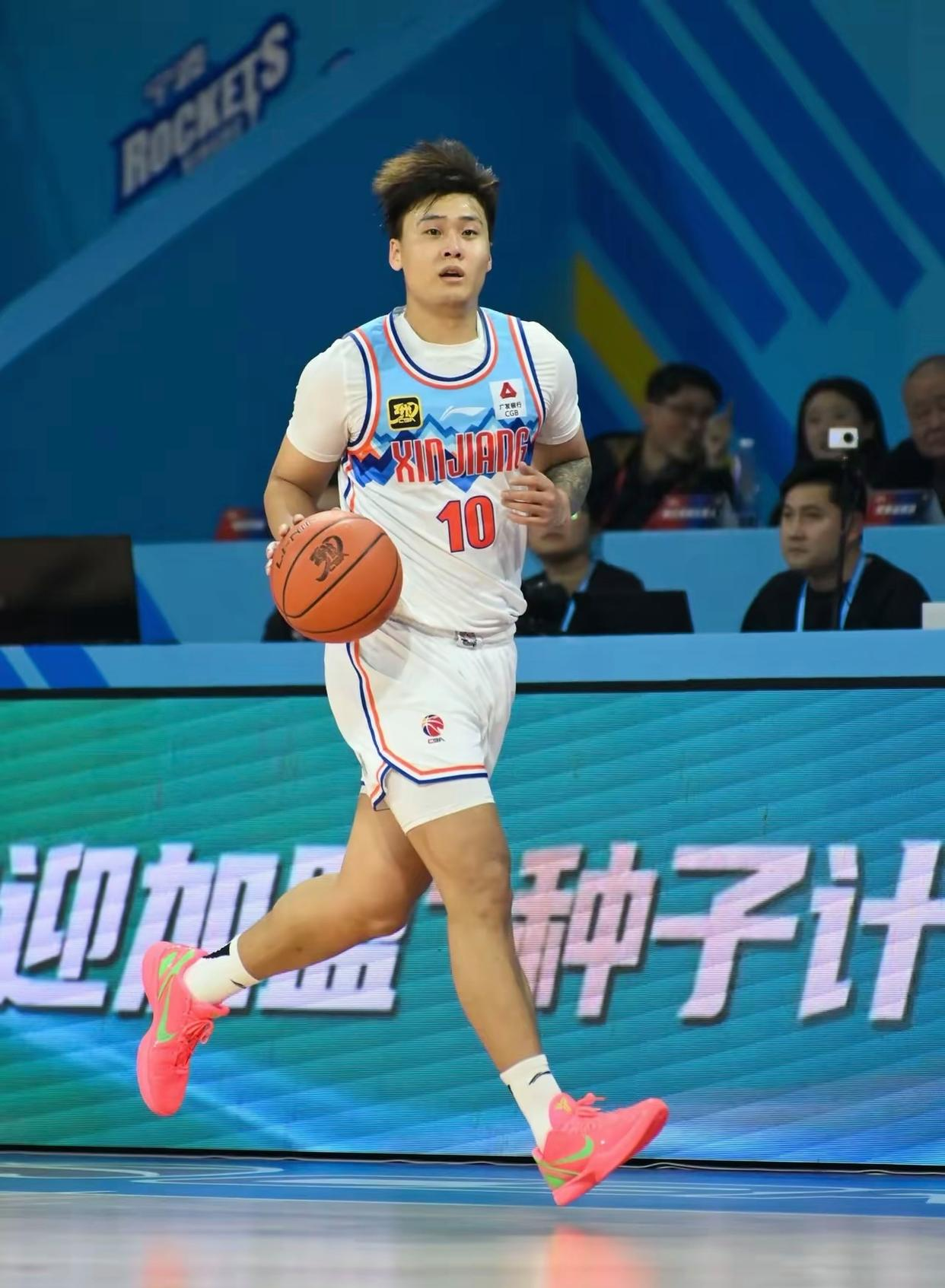 关于今晨山东男篮备战西甲,状态回暖细节曝光,媒体盛赞,纪律约束更严格的信息 关于今晨山东男篮备战西甲,状态回暖细节曝光,媒体盛赞,纪律约束更严格的信息