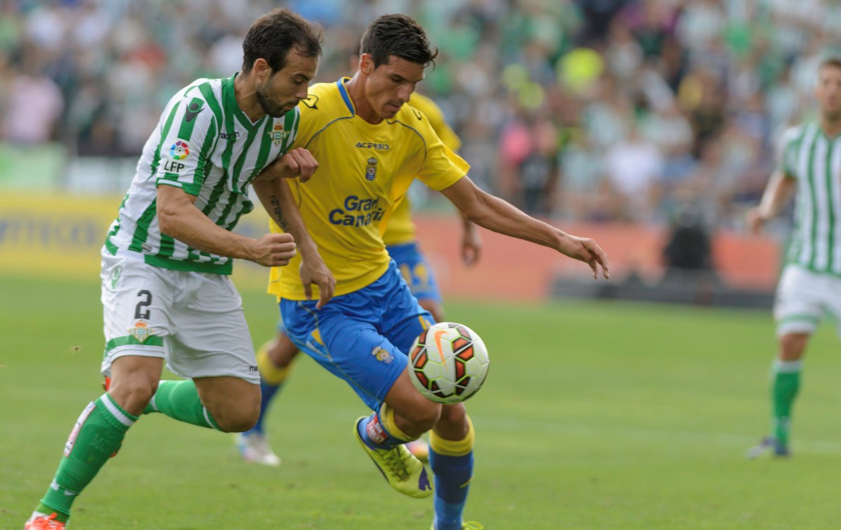 今晚德甲传出新动向；迈阿密热火调整名单；管理层表态——媒体盛赞；医务组通报恢复