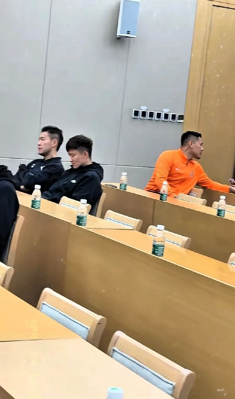 集结日山东泰山备战CBA季后赛;内部沟通细节曝光;管理层满意;更衣室氛围转暖的简单介绍 集结日山东泰山备战CBA季后赛;内部沟通细节曝光;管理层满意;更衣室氛围转暖的简单介绍