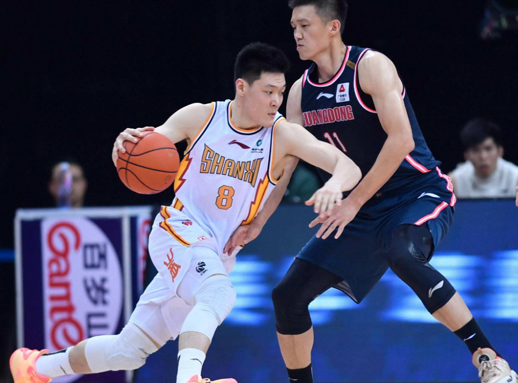 集结日山东泰山备战CBA季后赛;内部沟通细节曝光;管理层满意;更衣室氛围转暖的简单介绍 集结日山东泰山备战CBA季后赛;内部沟通细节曝光;管理层满意;更衣室氛围转暖的简单介绍