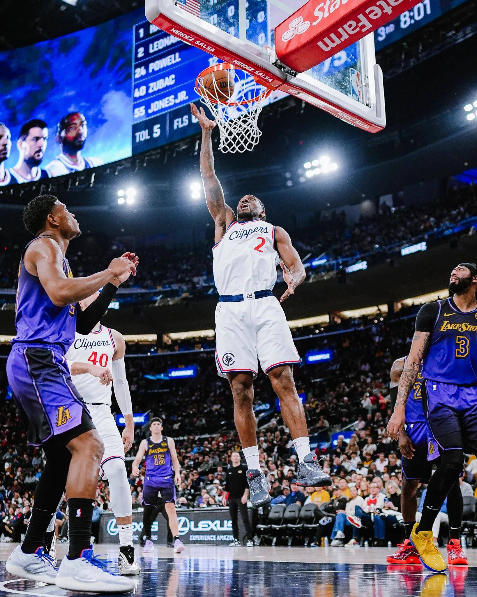 包含集结日NBA常规赛焦点战，洛杉矶湖人远射贴柱，更衣室稳定，医务组通报恢复的词条