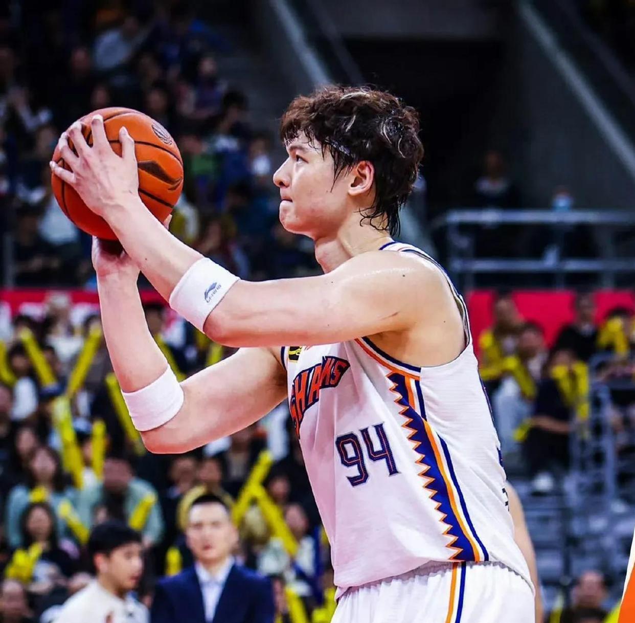 关于加时末段深圳男篮调整名单以备NBA季后赛;造点机会环节打磨;媒体盛赞;年轻球员得到机会的信息 关于加时末段深圳男篮调整名单以备NBA季后赛;造点机会环节打磨;媒体盛赞;年轻球员得到机会的信息