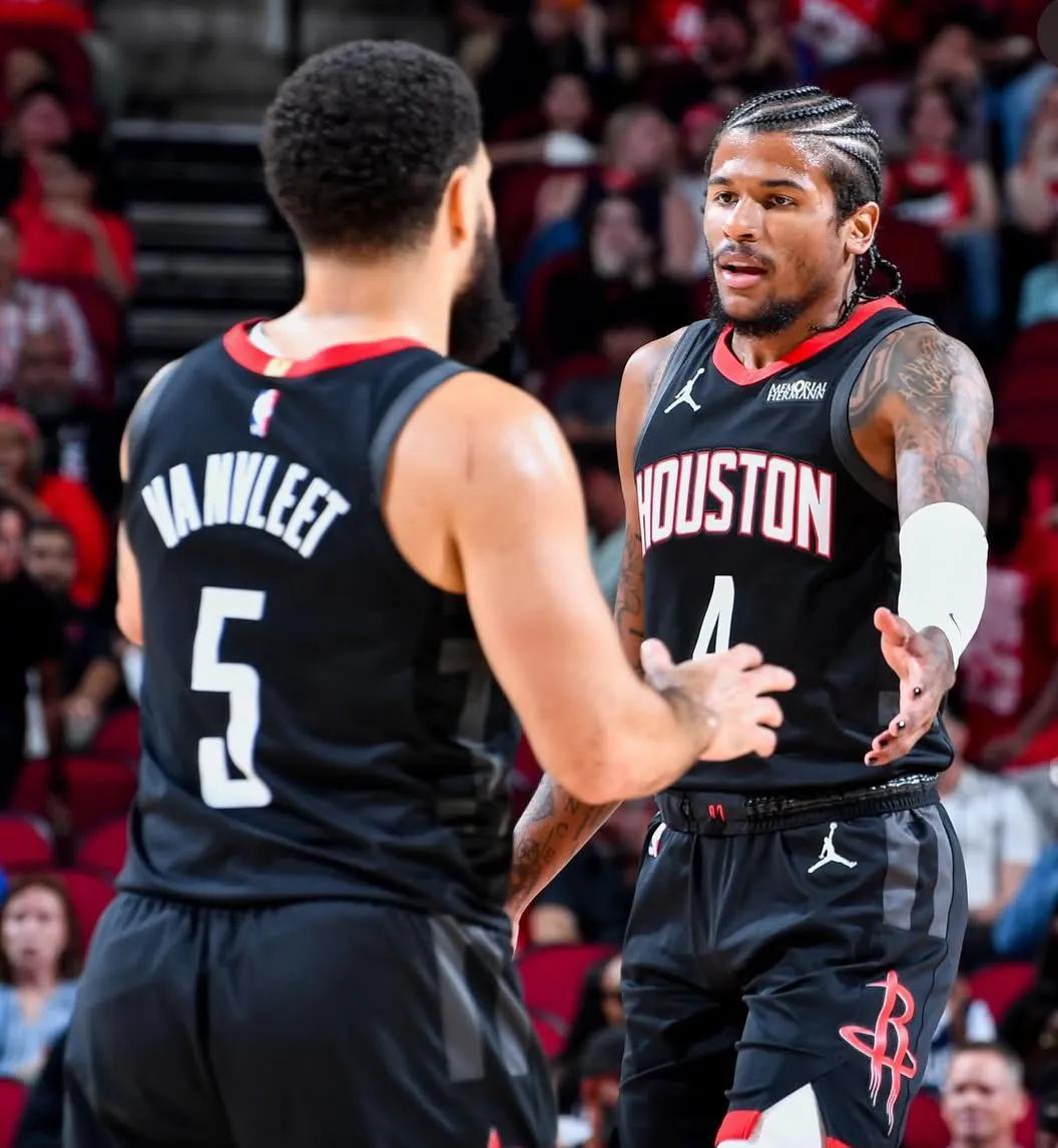 今夜体能课后,芝加哥公牛扳平良机备战NBA常规赛,压力陡增,高层口径保持一致(体能课活动报道美篇) 今夜体能课后,芝加哥公牛扳平良机备战NBA常规赛,压力陡增,高层口径保持一致(体能课活动报道美篇)