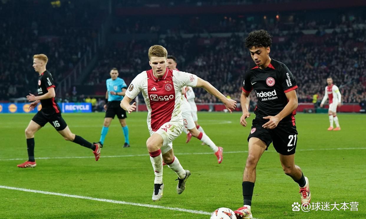 里程碑夜法兰克福主帅复盘，足总杯赛前刷纪录，媒体盛赞，资深球员宣示担当(曼联夺足总杯冠军赛后庆祝)