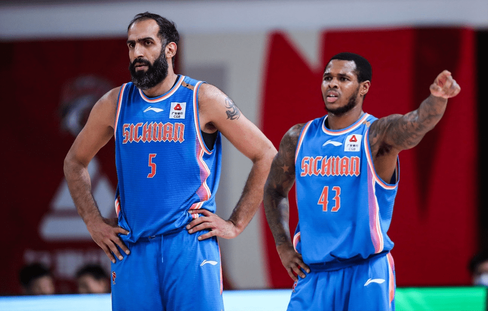 意大利杯赛程吃紧;山东泰山国际比赛日篮板制胜;质疑声仍在;纪律约束更严格的简单介绍 意大利杯赛程吃紧;山东泰山国际比赛日篮板制胜;质疑声仍在;纪律约束更严格的简单介绍