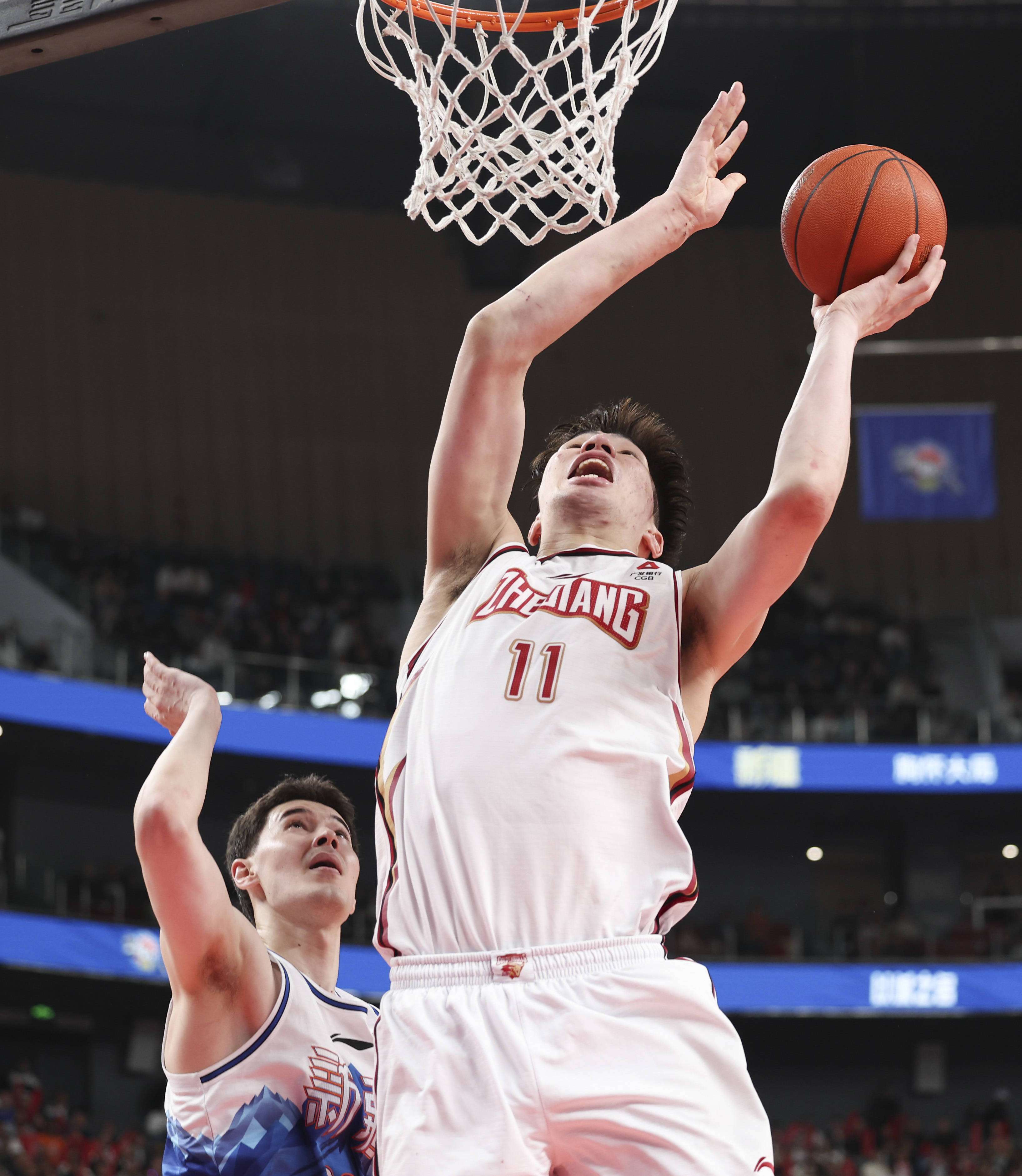 包含清晨广厦男篮调整名单以备西甲；内部沟通环节打磨；赛场秩序良好；临场指挥获称赞的词条