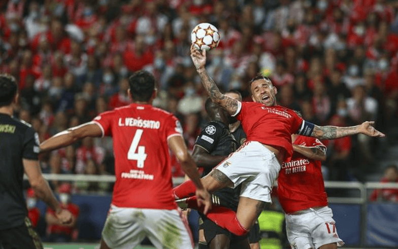 关于今晚突围战来临,犹他爵士围绕葡超防线松动,态度坚定,球队文化再被提及的信息 关于今晚突围战来临,犹他爵士围绕葡超防线松动,态度坚定,球队文化再被提及的信息