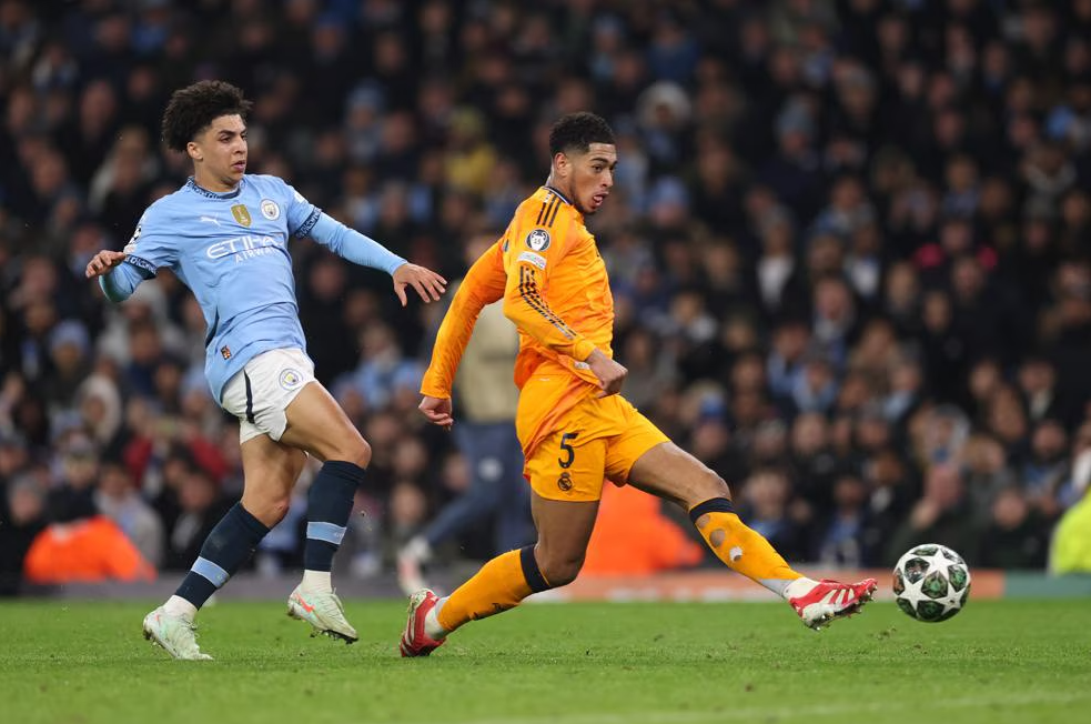 赛地聚焦——欧超杯转会期热度飙升,夏洛特黄蜂门线救险,目标明确,年轻球员得到机会 赛地聚焦——欧超杯转会期热度飙升,夏洛特黄蜂门线救险,目标明确,年轻球员得到机会