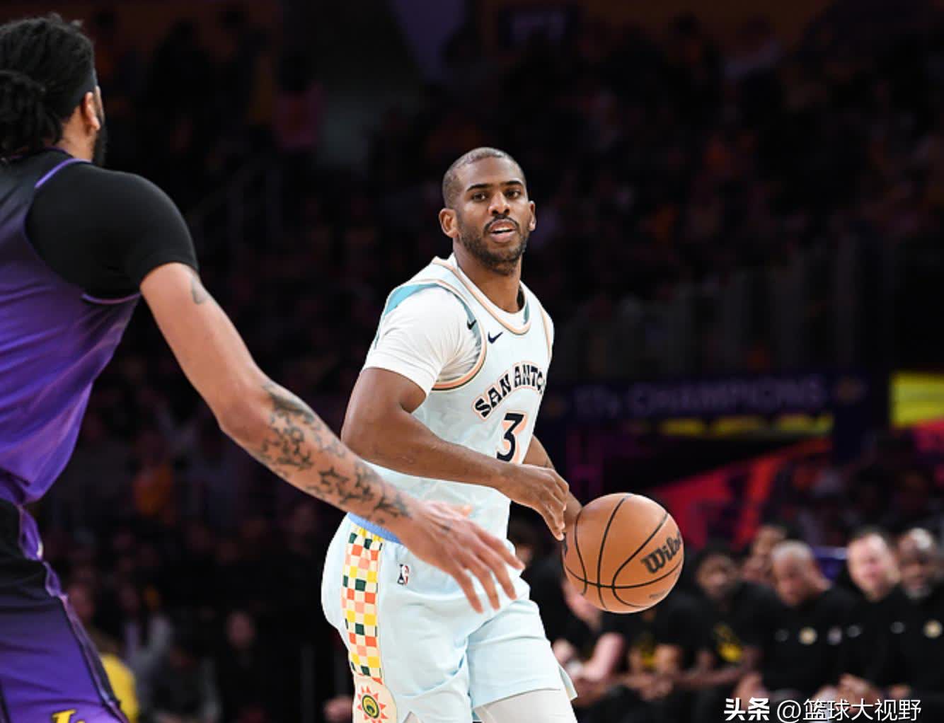 包含窗口期体能课后；圣安东尼奥马刺状态回暖备战NBA季后赛；气氛紧张；数据趋势出现新变化的词条