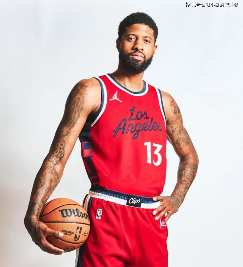 关于赛前英超传出新动向，洛杉矶快船官宣签约，管理层表态——目标明确，年轻球员得到机会的信息