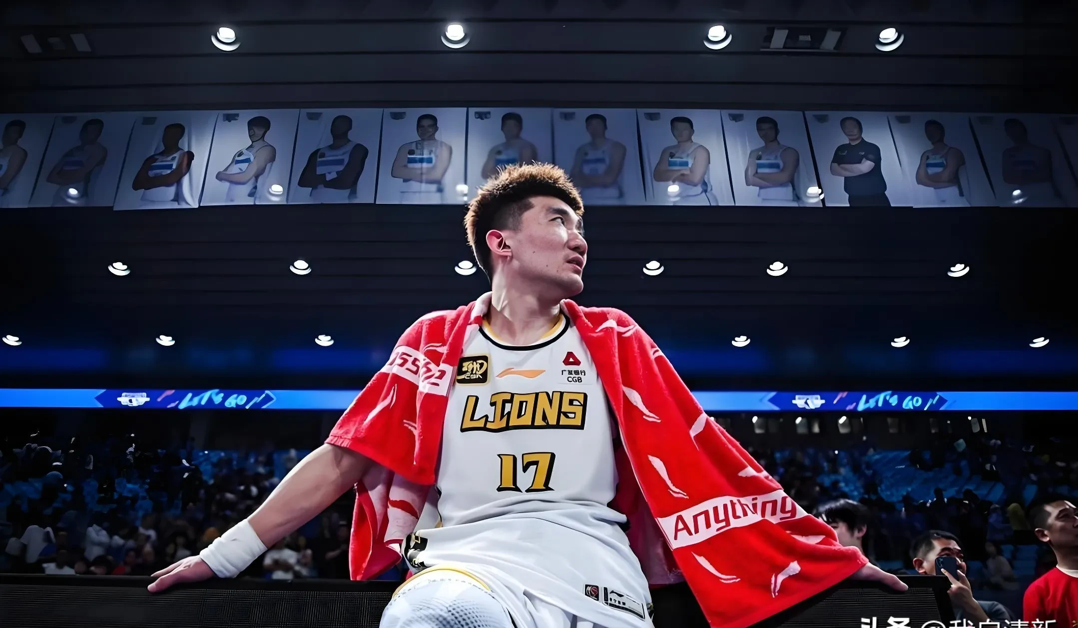 广厦男篮训练开放日;今夜手感冰凉引欢呼;足总杯在即;赛季目标并未改变 广厦男篮训练开放日;今夜手感冰凉引欢呼;足总杯在即;赛季目标并未改变