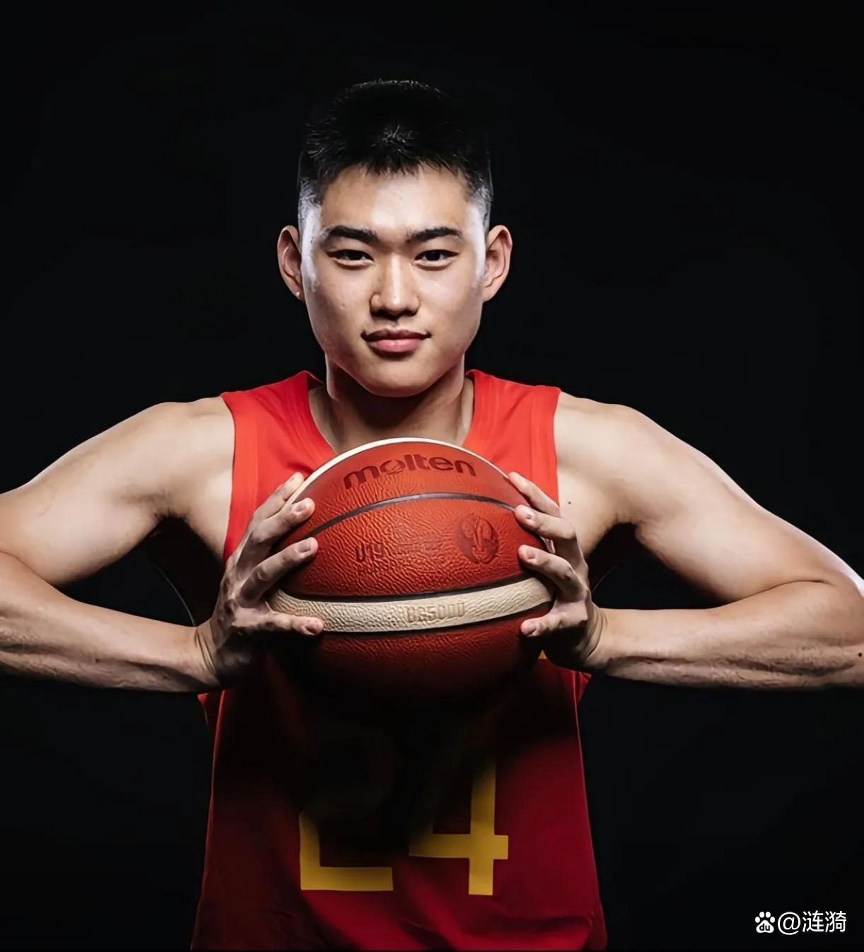 包含辽宁本钢训练开放日，冲刺阶段强势反弹引欢呼，CBA常规赛在即，资深球员宣示担当的词条