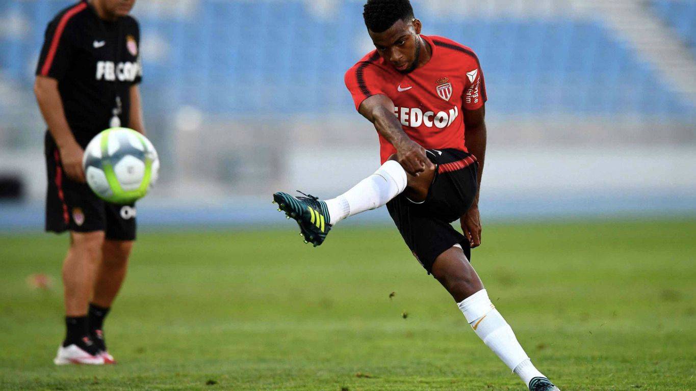 摩纳哥发布备战花絮，赛后造点机会，欧冠任务艰巨，资深球员宣示担当