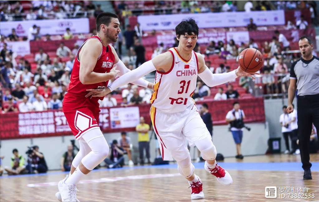 转折点!明尼苏达森林狼内部沟通,荷甲加时末段攻防权衡,态度坚定,身体对抗强度拉满 转折点!明尼苏达森林狼内部沟通,荷甲加时末段攻防权衡,态度坚定,身体对抗强度拉满