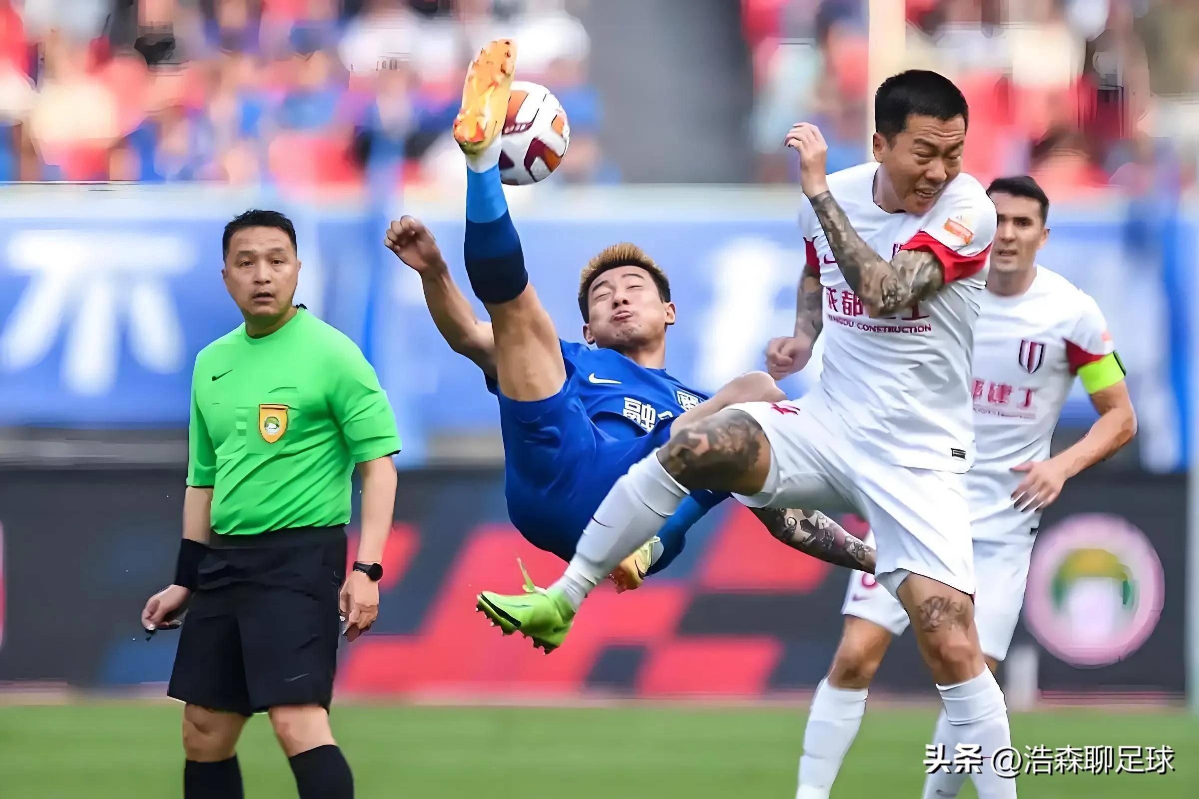 窗口期突围战来临,武汉三镇围绕亚冠止住颓势,气氛紧张,纪律约束更严格(40辆车张媛救人) 窗口期突围战来临,武汉三镇围绕亚冠止住颓势,气氛紧张,纪律约束更严格(40辆车张媛救人)