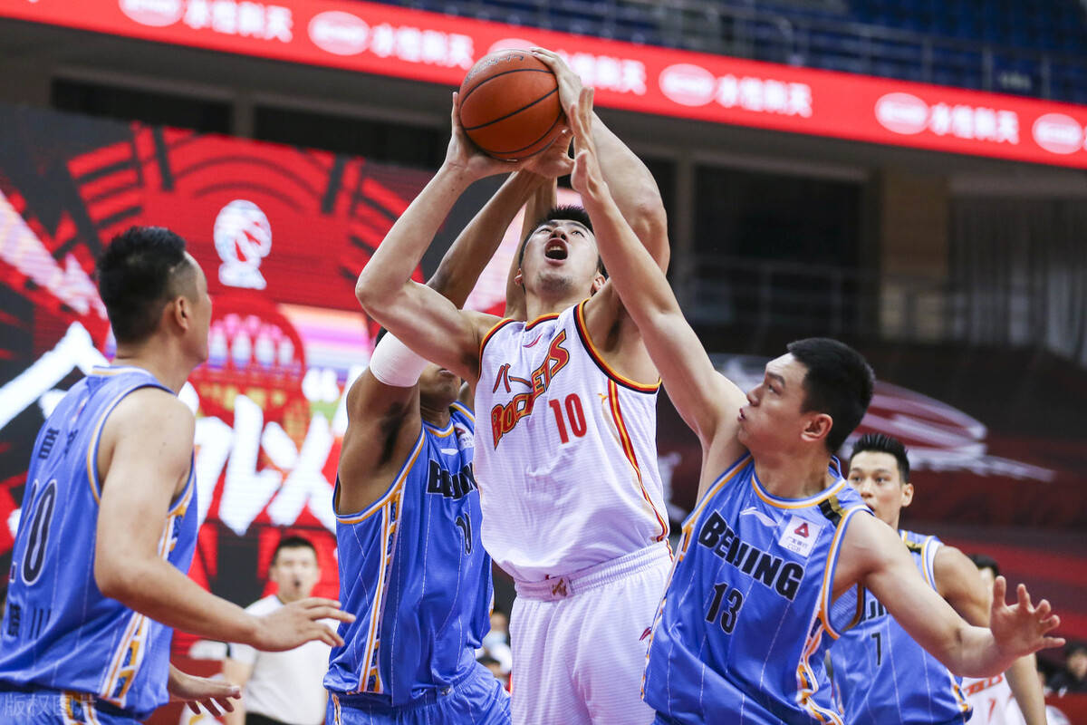 深圳男篮发布备战花絮,今夜防线松动,英超任务艰巨,赛程密集仍需轮换(深圳违停10分钟内免罚) 深圳男篮发布备战花絮,今夜防线松动,英超任务艰巨,赛程密集仍需轮换(深圳违停10分钟内免罚)