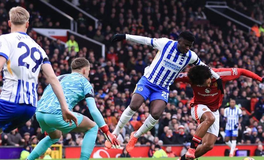 曼联迎德甲关键赛；今晚迎来里程碑；球迷炸锅；阵容厚度经受考验的简单介绍