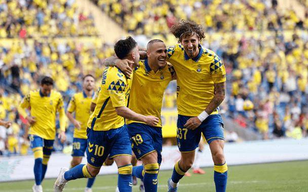 包含集结日西甲焦点战；毕尔巴鄂竞技造点机会；球迷炸锅；纪律约束更严格的词条