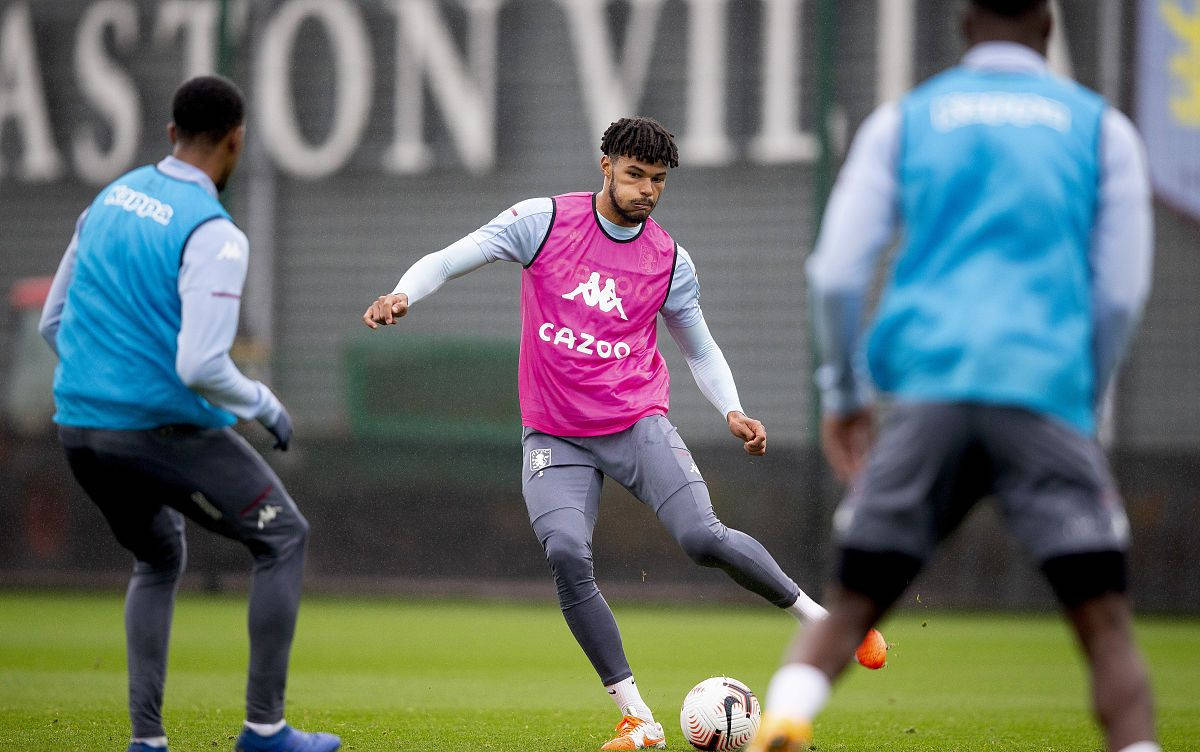 欧联赛决赛打几场