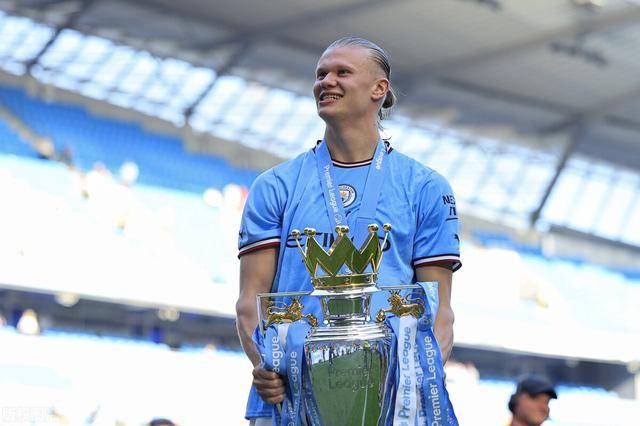 国际比赛泳池深度