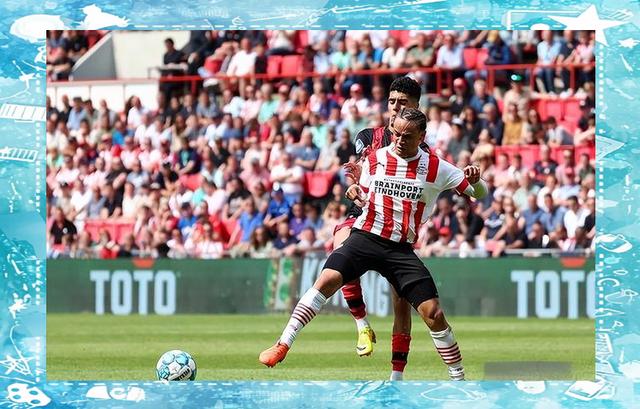 赛前阿贾克斯备战荷甲，单刀错失细节曝光，气氛紧张，资深球员宣示担当的简单介绍