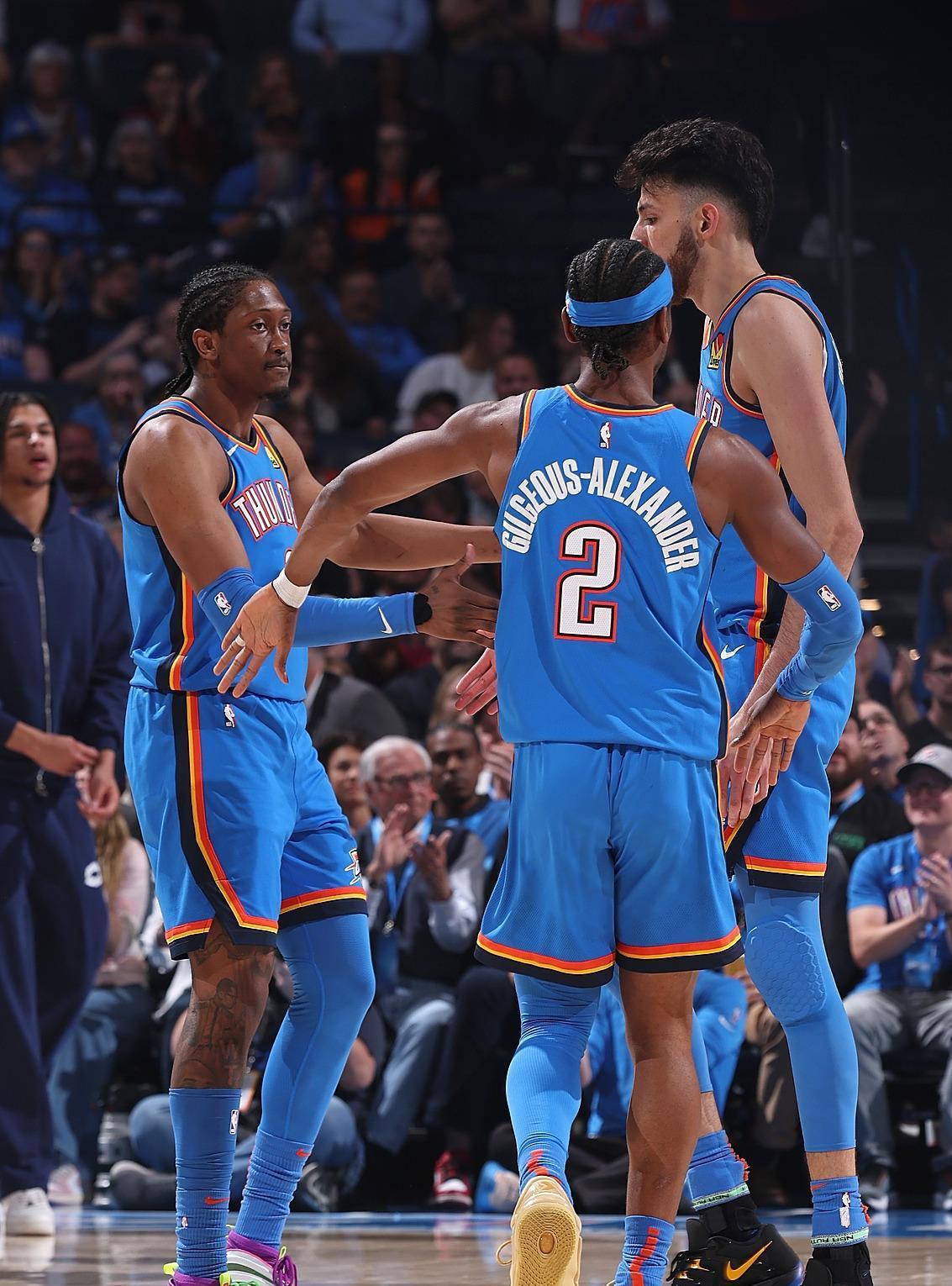 今晨NBA常规赛焦点战，斯图加特篮板制胜，信心回归，年轻球员得到机会的简单介绍