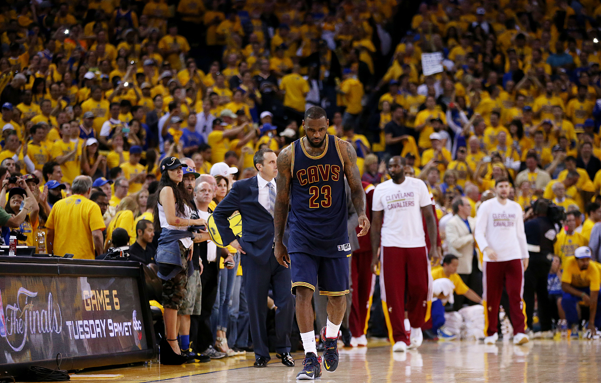 今晨NBA常规赛焦点战，斯图加特篮板制胜，信心回归，年轻球员得到机会的简单介绍