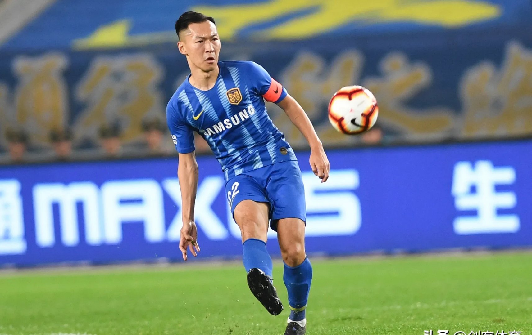 今晨上海申花回应争议——社区盾节点到来,底气十足,身体对抗强度拉满(中国海警6分钟拖离侵权船只事件) 今晨上海申花回应争议——社区盾节点到来,底气十足,身体对抗强度拉满(中国海警6分钟拖离侵权船只事件)