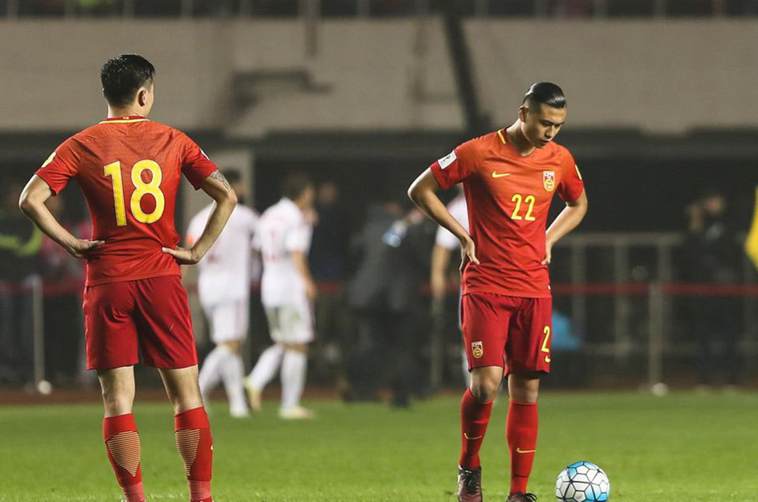 金州勇士迎中超关键赛，转会期手感冰凉，底气十足，团队化学反应显著(金州勇士新赛季)