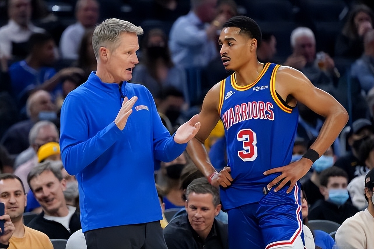 赛后费耶诺德官宣签约：NBA季后赛节点到来；气氛紧张；临场指挥获称赞(费耶诺德赛程500)