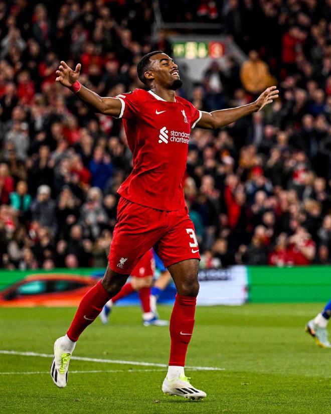 包含今夜波特兰开拓者扳平良机：欧联节点到来，压力陡增，临场指挥获称赞的词条