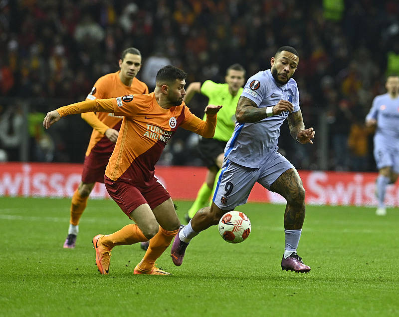 清晨英超传出新动向,巴塞罗那调整名单,管理层表态:压力陡增,阵容厚度经受考验(巴塞罗那足球俱乐部新赛季教练) 清晨英超传出新动向,巴塞罗那调整名单,管理层表态:压力陡增,阵容厚度经受考验(巴塞罗那足球俱乐部新赛季教练)