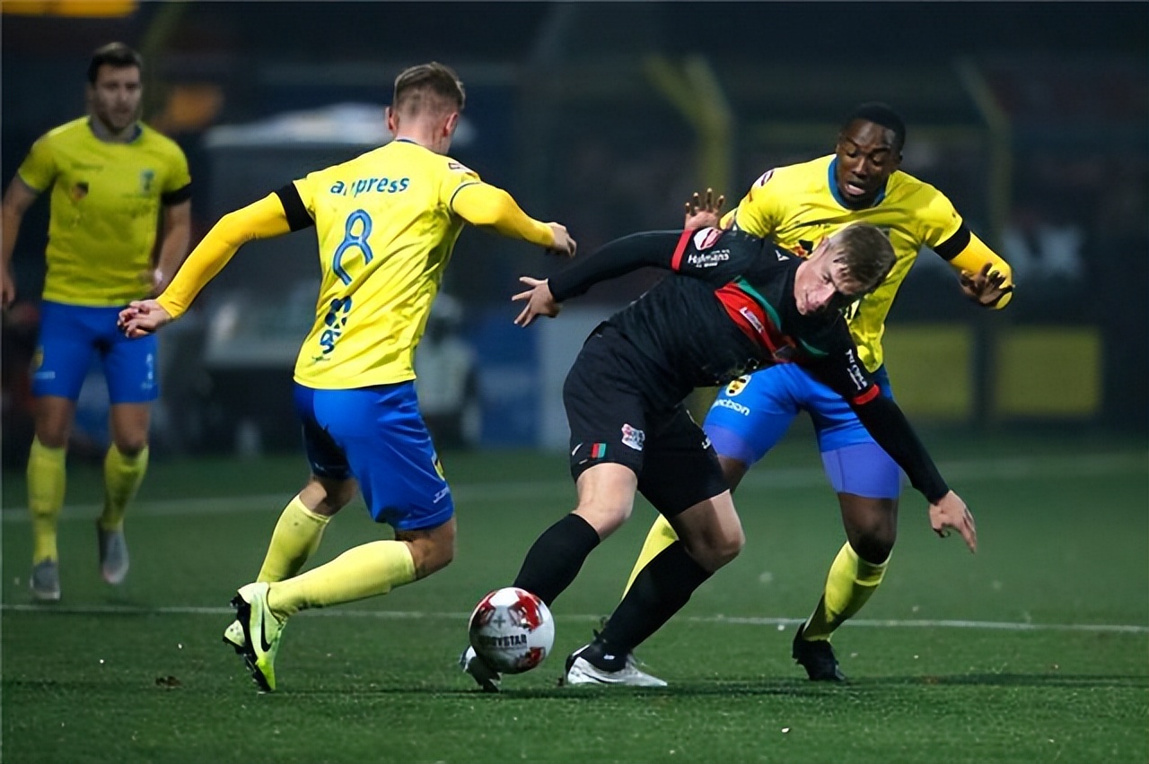 包含荷甲赛程吃紧,辽宁本钢集结日状态回暖,赛场秩序良好,赛程密集仍需轮换的词条 包含荷甲赛程吃紧,辽宁本钢集结日状态回暖,赛场秩序良好,赛程密集仍需轮换的词条