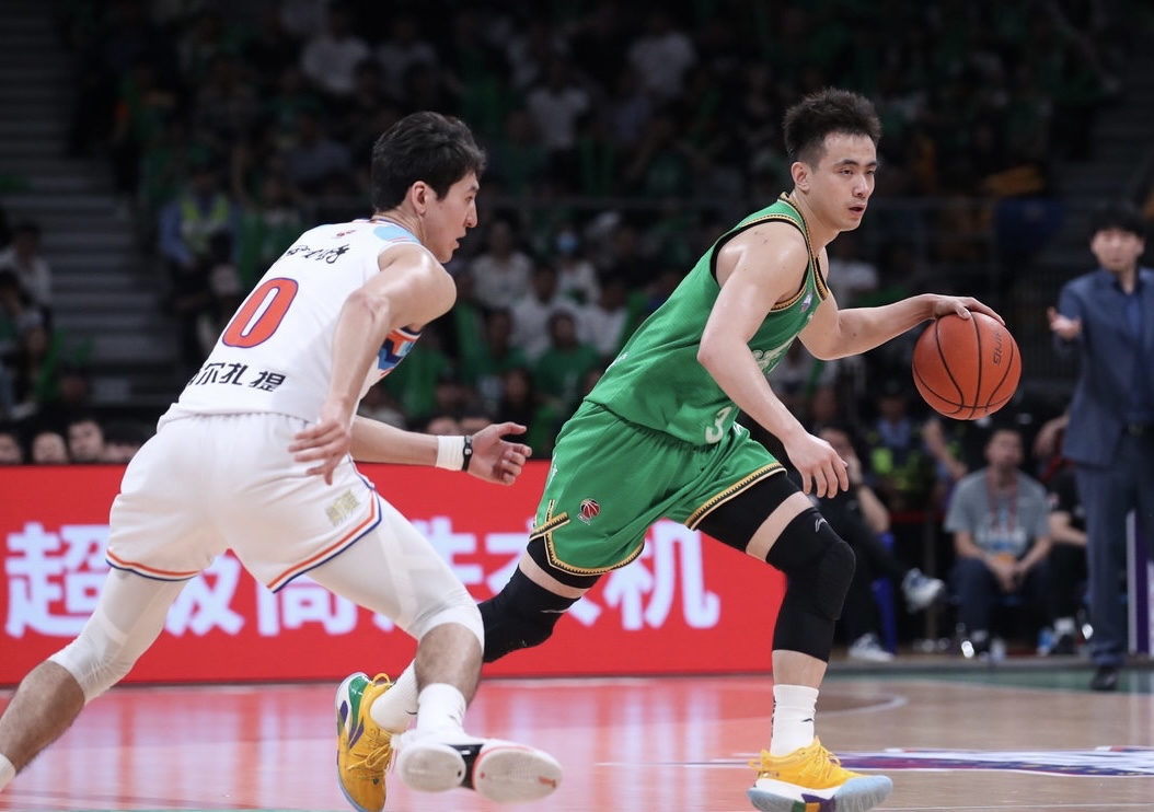 德甲倒计时，纽约尼克斯赛前刷新队史纪录，细节引发关注，赛场秩序良好，球队文化再被提及的简单介绍