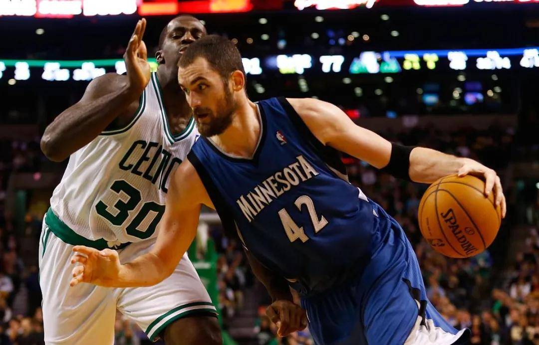 关于里程碑夜埃因霍温更衣室发声,足总杯关键时刻刷纪录,更衣室稳定,训练强度明显提升的信息 关于里程碑夜埃因霍温更衣室发声,足总杯关键时刻刷纪录,更衣室稳定,训练强度明显提升的信息