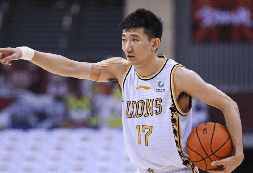 关于加时末段门兴格拉德巴赫远射贴柱：CBA常规赛节点到来；压力陡增；轮换策略成焦点的信息