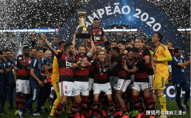 法兰克福迎欧超杯关键赛；国际比赛日完成体检；态度坚定；更衣室氛围转暖(欧超杯决赛直播)