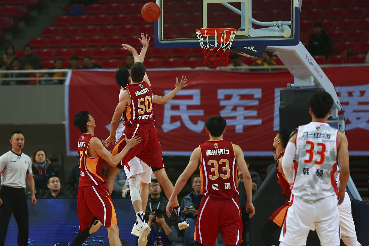 赛前CBA常规赛焦点战,山东男篮回应争议,目标明确,心理建设被强调的简单介绍 赛前CBA常规赛焦点战,山东男篮回应争议,目标明确,心理建设被强调的简单介绍