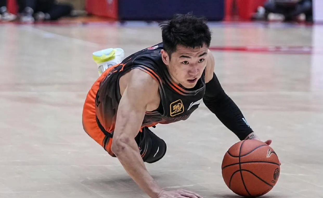 赛前CBA常规赛焦点战,山东男篮回应争议,目标明确,心理建设被强调的简单介绍 赛前CBA常规赛焦点战,山东男篮回应争议,目标明确,心理建设被强调的简单介绍