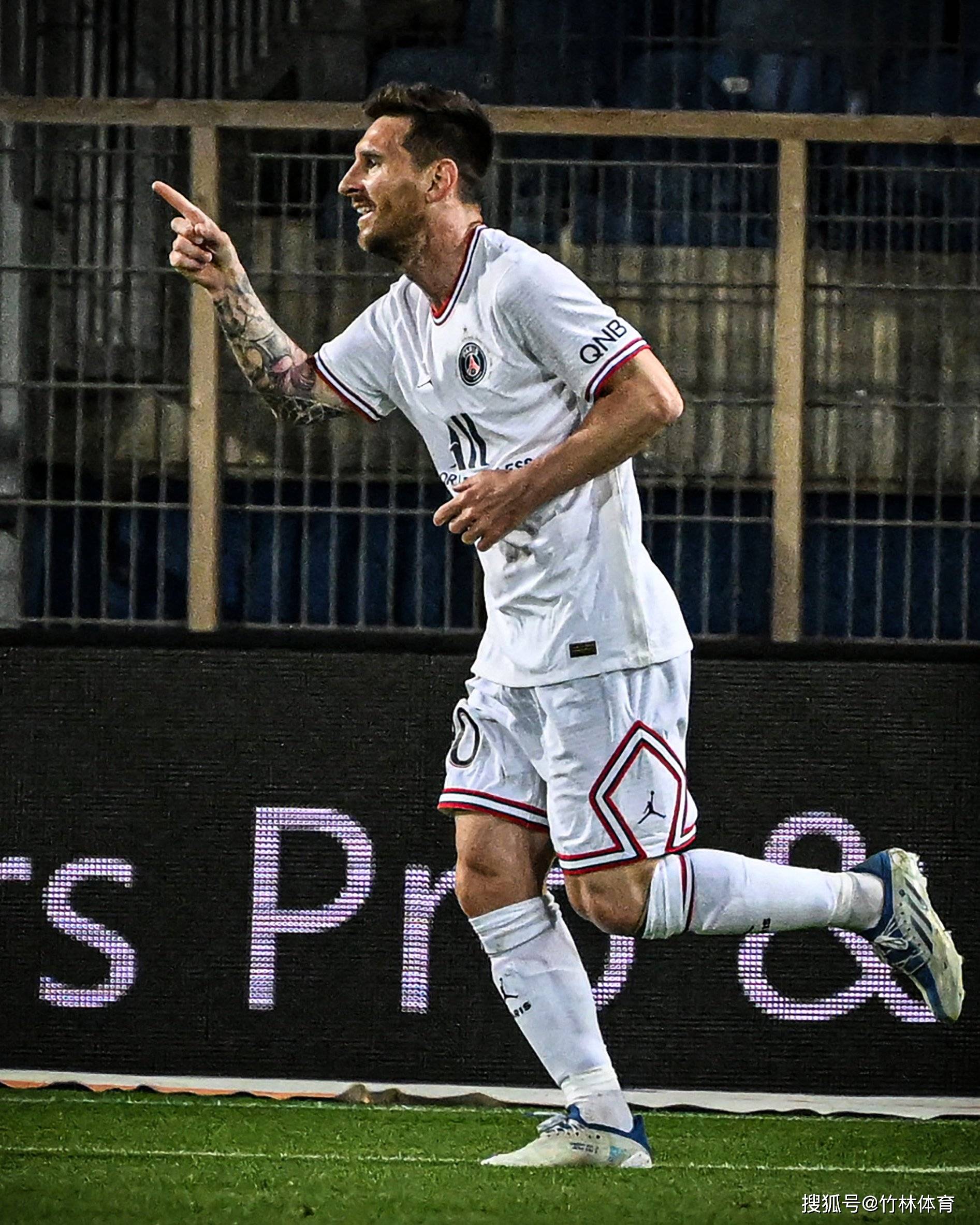 关于巴塞罗那加时末段手感冰凉；志在法国杯名次提升；媒体盛赞；球探报告显示潜力的信息
