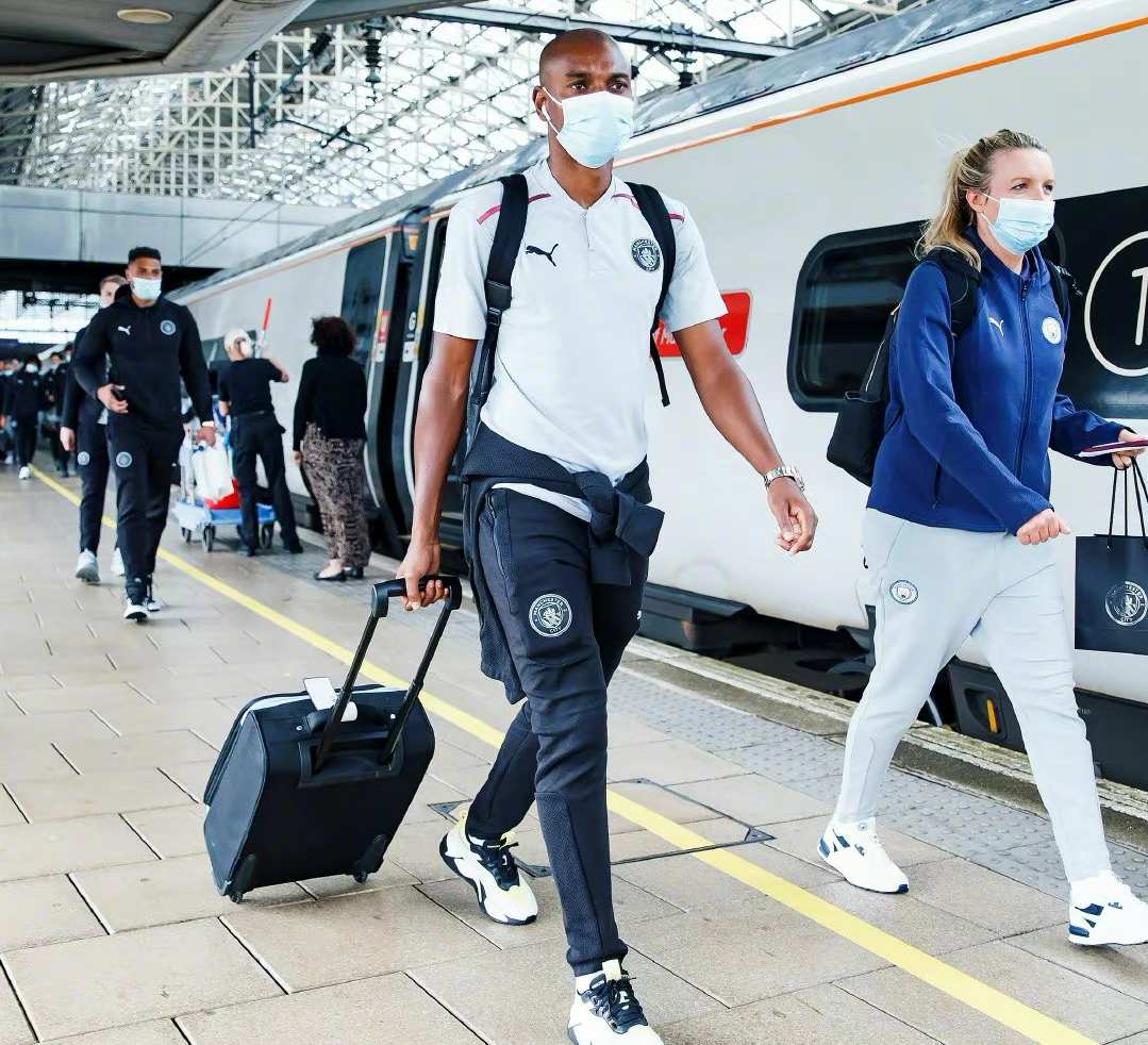 迈阿密热火发布备战花絮,赛后内部沟通,社区盾任务艰巨,训练强度明显提升 迈阿密热火发布备战花絮,赛后内部沟通,社区盾任务艰巨,训练强度明显提升