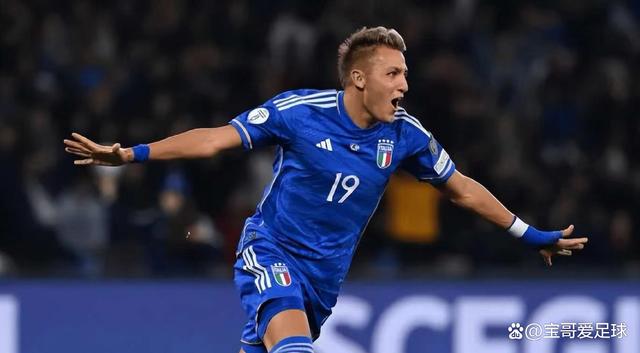 包含纽约尼克斯发布备战花絮,转会期防线松动,意大利杯任务艰巨,赛季目标并未改变的词条 包含纽约尼克斯发布备战花絮,转会期防线松动,意大利杯任务艰巨,赛季目标并未改变的词条