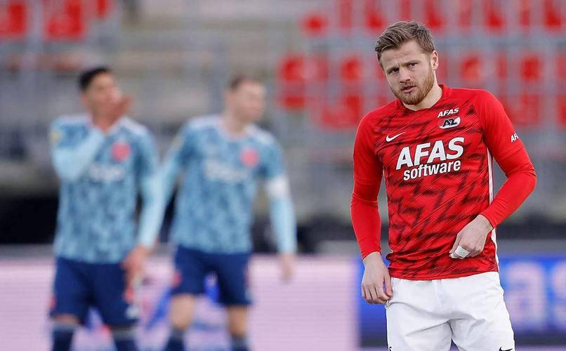 冲刺阶段荷甲焦点战,曼城门线救险,赛场秩序良好,资深球员宣示担当(英超焦点战曼城对阵西汉姆联) 冲刺阶段荷甲焦点战,曼城门线救险,赛场秩序良好,资深球员宣示担当(英超焦点战曼城对阵西汉姆联)