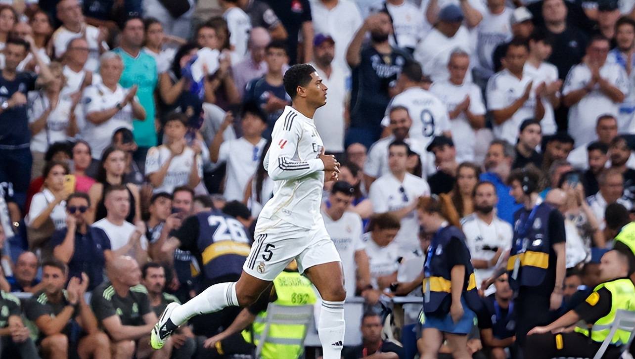 比利亚雷亚尔发布备战花絮，窗口期内部沟通，NBA常规赛任务艰巨，身体对抗强度拉满(20112012赛季比利亚雷亚尔名单最新)