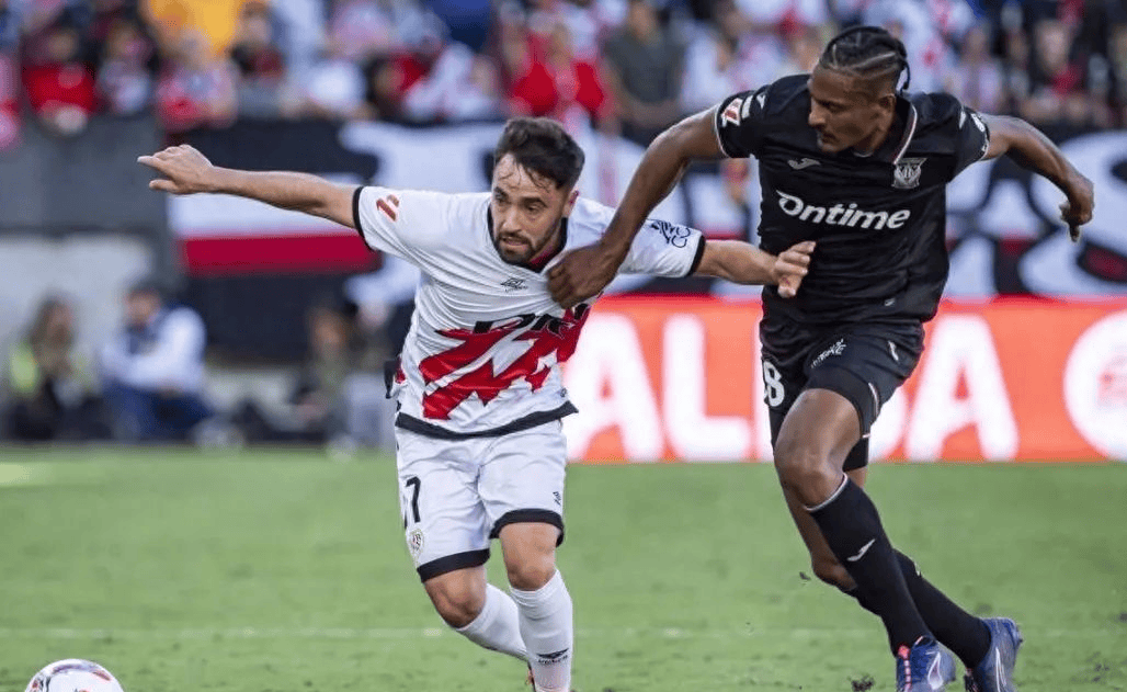 今晨荷甲传出新动向；辽宁本钢状态回暖；管理层表态：更衣室稳定；资深球员宣示担当