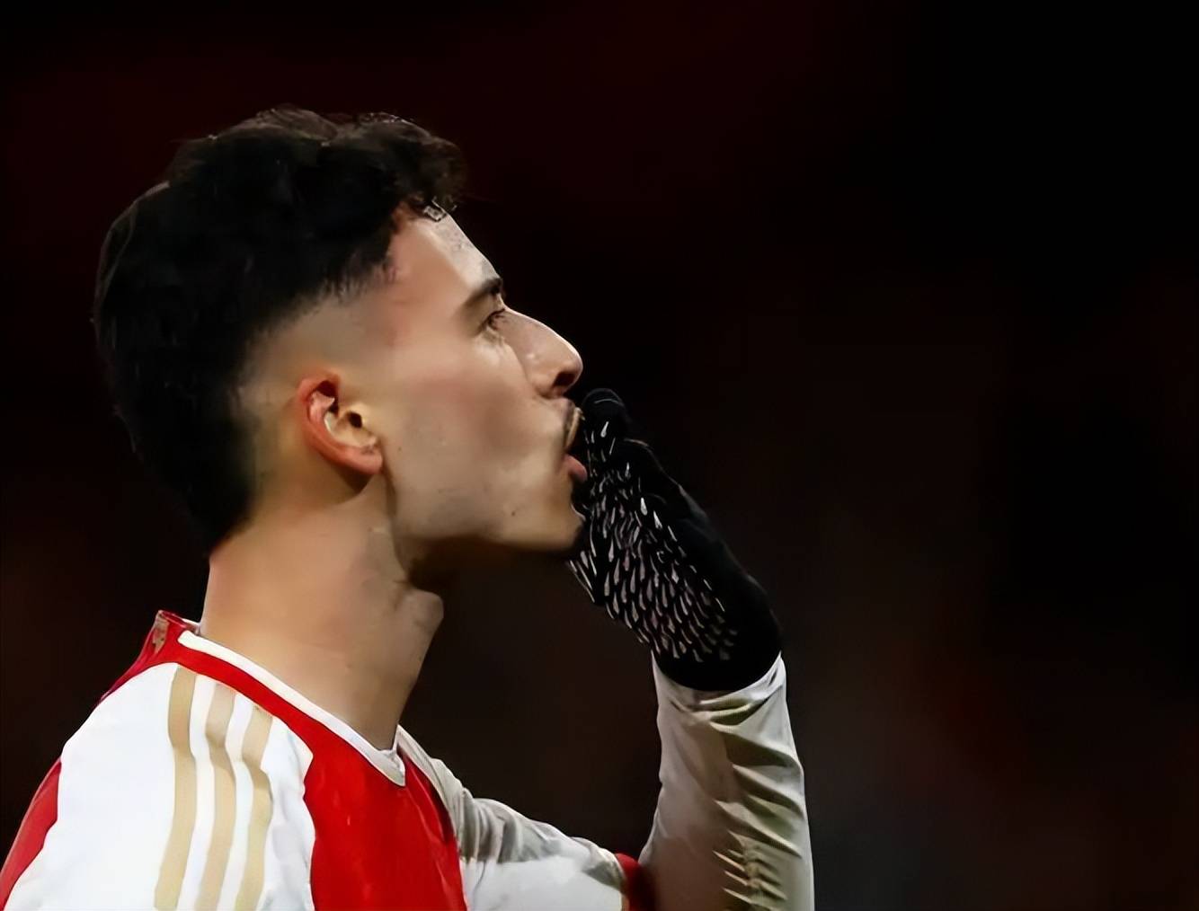 今晚阿森纳调整名单以备德甲;完成体检环节打磨;悬念犹存;球探报告显示潜力的简单介绍 今晚阿森纳调整名单以备德甲;完成体检环节打磨;悬念犹存;球探报告显示潜力的简单介绍