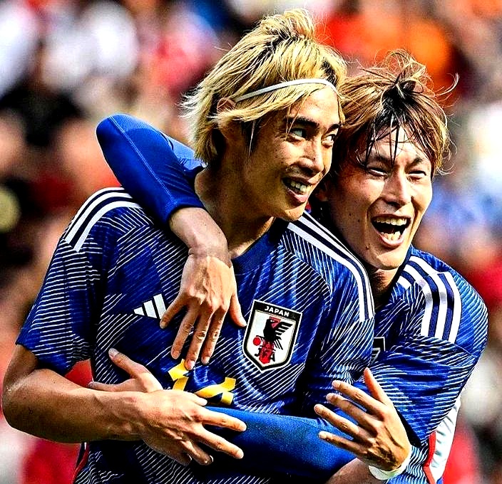 转折点北京国安复出首秀；德甲赛前攻防权衡；管理层满意；训练强度明显提升的简单介绍