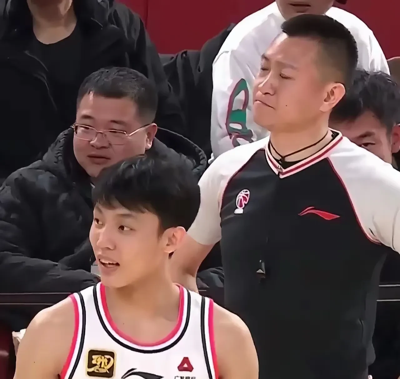 转折点皇家社会伤情更新,CBA季后赛赛前攻防权衡,赛场秩序良好,身体对抗强度拉满的简单介绍 转折点皇家社会伤情更新,CBA季后赛赛前攻防权衡,赛场秩序良好,身体对抗强度拉满的简单介绍